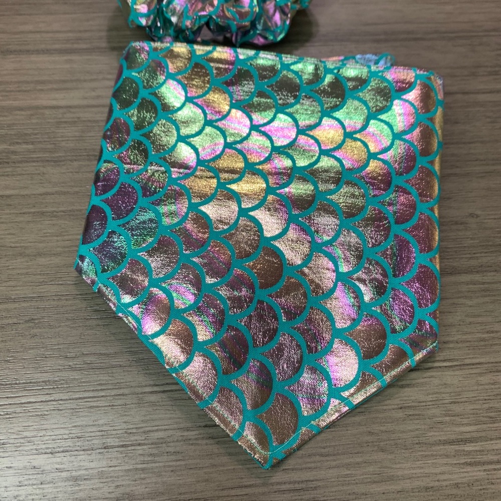 Mermaid bandana for dogs or cats 😁